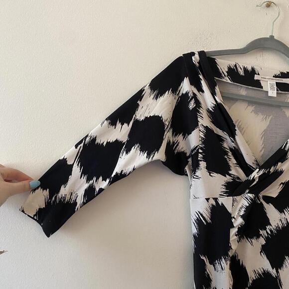 DIANE VON FURSTENBERG black and white pattern silk dress - Picture 5 of 5